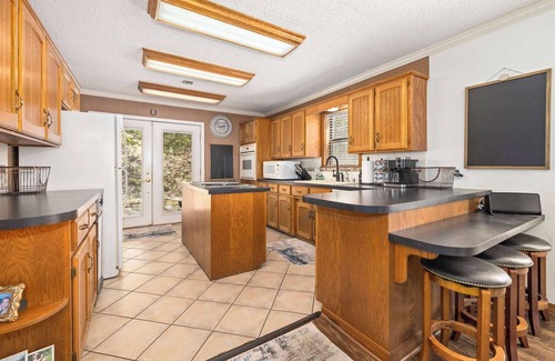 Garfield House | Eagle Nest Lakehouse-Lake front to Beaver Lake