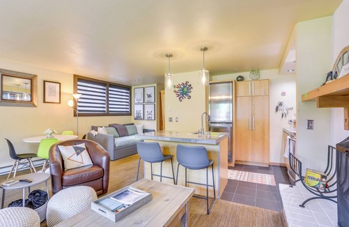 Eagle-Vail Condo | Eagle-Vail Hideaway w/Golf, Ski, and More!