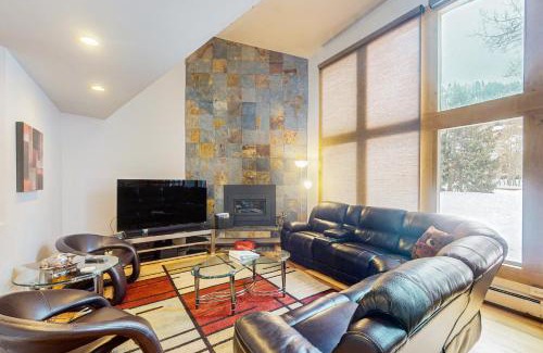 Eagle-Vail Apartment | Eagle-Vail Ski/Golf Retreat