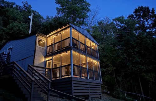 Ingles House | Eagle View