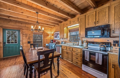 Valley Head Cabin | Eagle’s Crest at Mentone-Amazing Views, sleeps 8