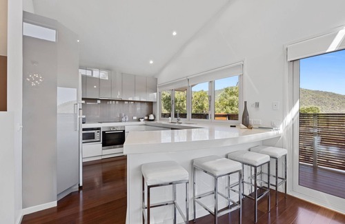 Merrijig House | Eagles Nest - Merrijig - Sleeps 10