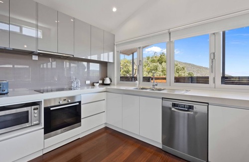Merrijig House | Eagles Nest - Merrijig - Sleeps 10