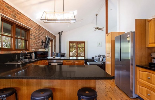 Callala Bay House | Eagles Point - Water Views & Spa - Pet Friendly
