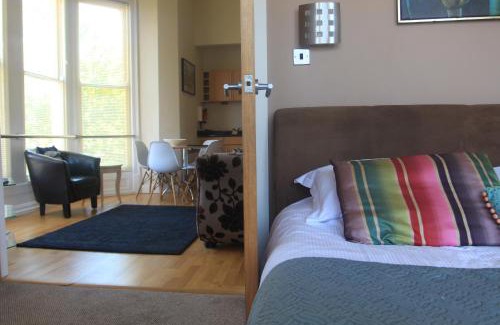 South Cliff Apartment | Easby Hall 9