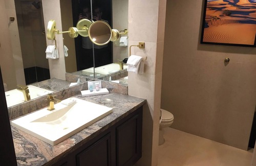 Las Vegas Strip Apartment | Easement Unit at Luxor Casino Strip Las Vegas