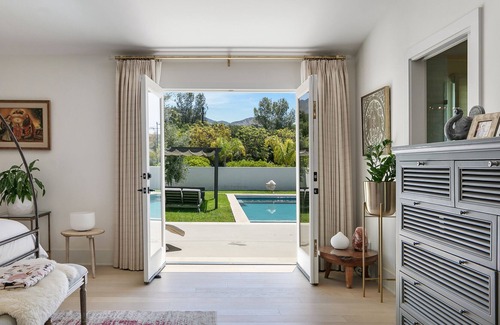 Ojai House | East End Jewel - Family Retreat + Airstream