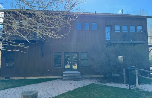 Jackson House | East Jackson Living with Outdoor Space and Easy Access to Cache Creek Trails!
