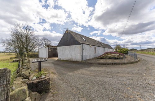 Denny Cottage | East Kelt Farm Cottage - a cottage that sleeps 6 guests in 3 bedrooms
