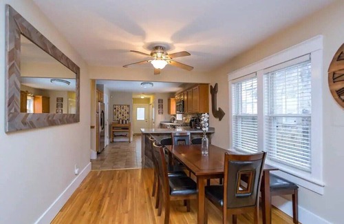 East Hill House | East Nash-Sleeps 10 Walk To Bars 8 mins to DT!