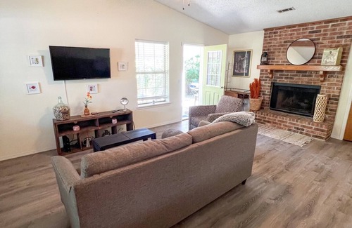 Fayetteville House | East of Eden: Perfect Location, Welcoming Home