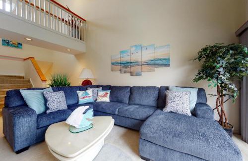 Fenwick Island Apartment | East of the Sun