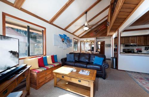 Purgatory House | East Rim Unit A24