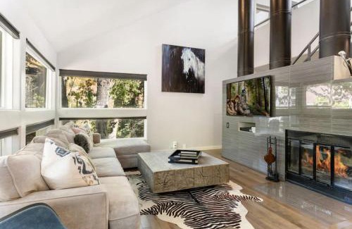 Vail House | East Vail Pitkin Creek Condo