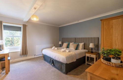 Wigton House | EASTCOTE FARM - Spacious 5-Bed Home with Views, Garden & Playroom