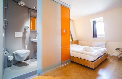 Basel City Centre Hotel | easyHotel Basel City - contactless self check-in