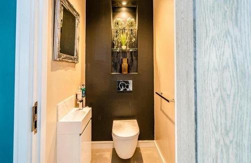Slough Apartment | easyStay Bath Road Slough