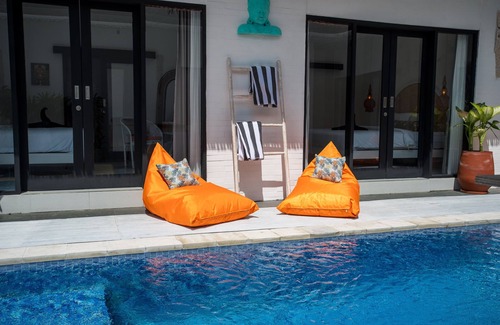 Padonan Villa | Eccentric 3 BR Villa LUNA with Private Pool near Atlas, Finns, Berawa Beach