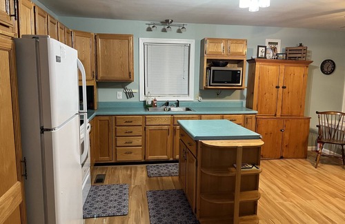 Presque Isle House | Echo Lake Paradise-Enjoy the views in any season!