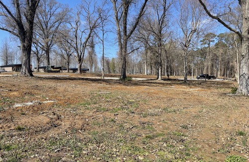 Carbondale RV Rental | Eclipse Campsites Available. Waterfront views
