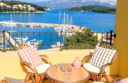 Lumbarda Apartment | Eco Aparthotel The Dreamers' Club - Sun Ray for 4