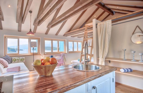 Lumbarda Apartment | ECO Aparthotel The Dreamers's Club