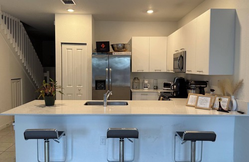 Seybold House | Eco friendly and relaxing 4-bedroom townhome in vibrant North Miami