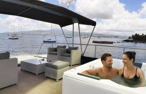 Tartane Boat Rental | Eco-friendly, designer houseboat lodge in Pointe du Bout (Trois Ilets).