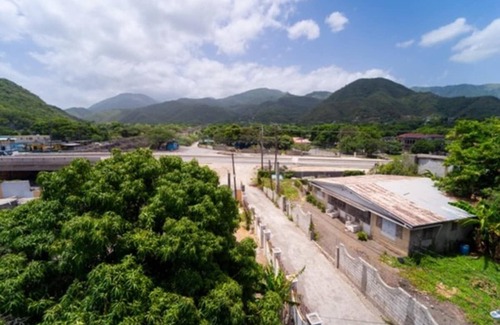 Bull Bay House | Eco-Friendly Jamaican Stay