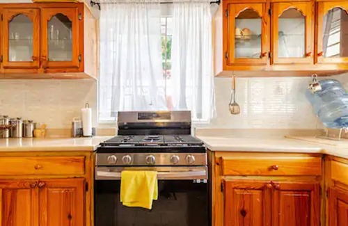 Drapers Villa | Eco Friendly Oasis Near Beaches and Waterfalls