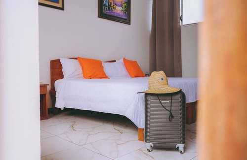 Bahia de la Academia Hotel | ECO HOSTAL ISLA AZUL