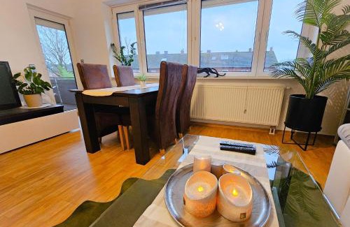 Meppen Apartment | EcoCube 142 - Balkon, 3Zimmer, Schlafsofa, Waschmaschine, Backofen, 6Pers