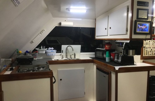 Key West Boat Rental | Eddie Griffiths Overnight Charters and Vacation Rentals!