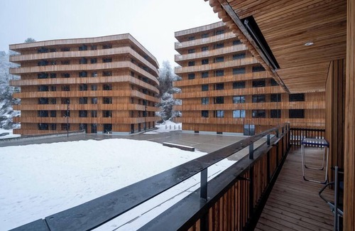 Flims Apartment | Edelweiss vacation apartment Casa Vallada: Modern 3.5-room apartment, 57 m².