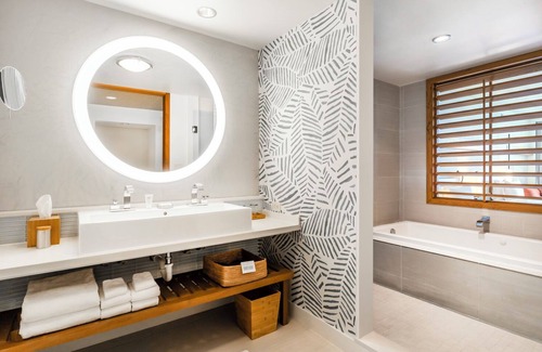Mid Beach Resort | Eden Roc Miami Beach