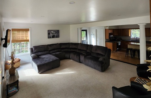 Narvon House | Eden Woodland Acres - Family Friendly