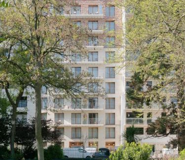 15th Arrondissement Apartment | Edgar Suites - Église
