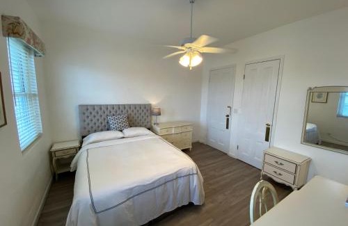 Pembroke Bed & Breakfast | Edgehill Manor Guest House