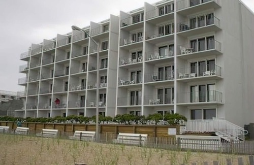 Rehoboth Beach Condo | Edgewater House - Ocean Front Units With Spectacular Views!
