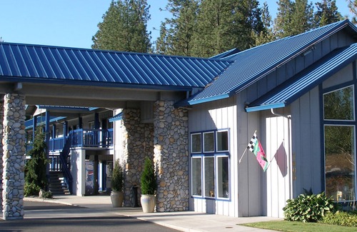 Shady Cove Hotel | Edgewater Inn Shady Cove