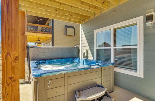 Hollister House | Edgewater Vista Retreat
