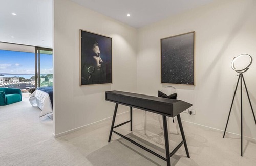 Parnell Apartment | Edition Penthouse | Breathtaking Views | 6 Carpark