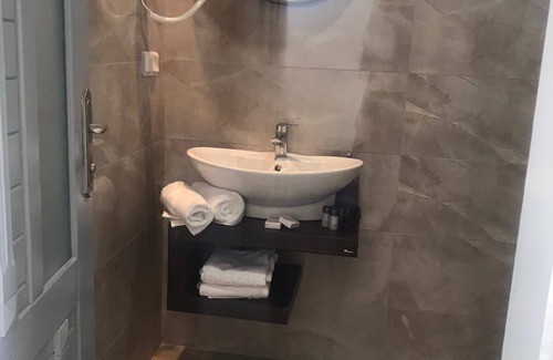 Mithatpasa Hotel | Efruze Otel