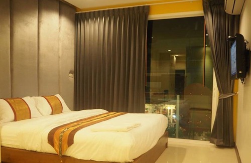 Huay Kaew House | Egg Colony