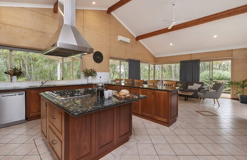 Metricup Cabin | Eight Willows Retreat
