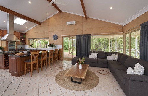 Metricup Cabin | Eight Willows Retreat