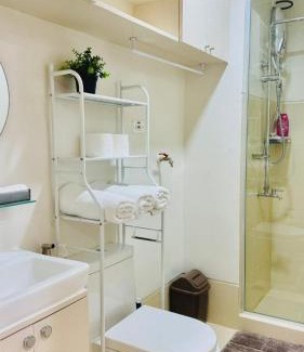 Jaro Apartment | Eira Nest Cozy Stay Near SMCity Mall