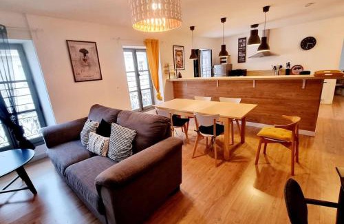 Nimes City Centre Apartment | Elégant P4 du centre historique