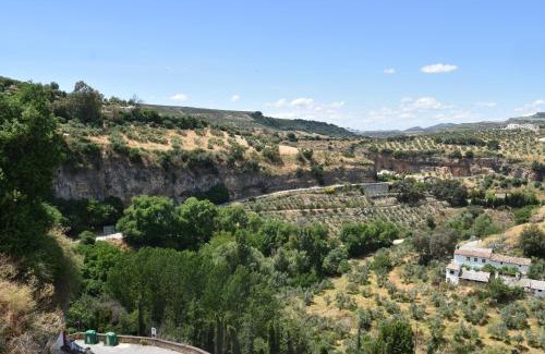 Setenil de las Bodegas House | El Aroma Del Dulce