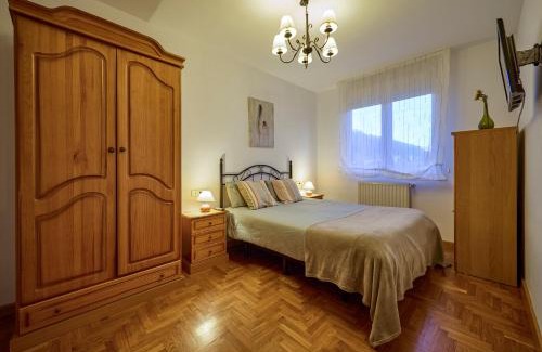 Cangas de Onis Apartment | El Balcón de Contranquil - Wifi y Garaje - VUT-4710-AS